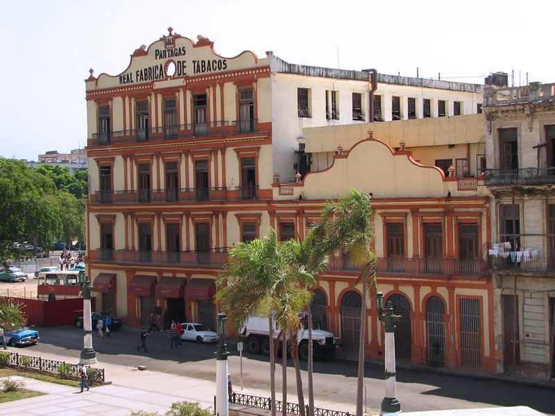 Habana + Fabrica de Tabaco